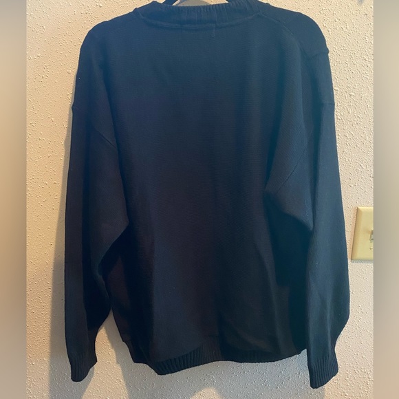 Protege Sweater XL - Picture 2 of 3